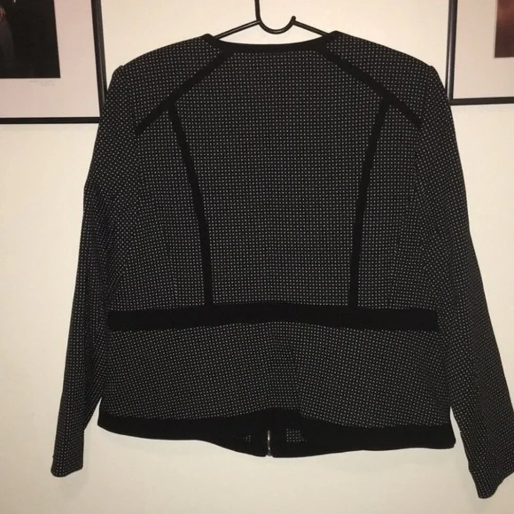 Calvin Klein Women's Zipper Jacket 14W Black & White